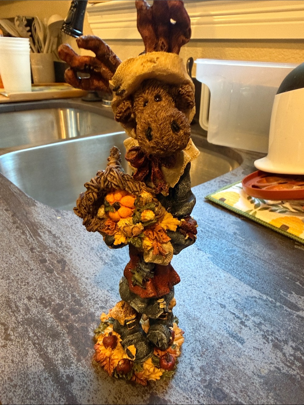 Boyd’s Bears & Friends Autumn Moose Figurine with Harvest Bouquet